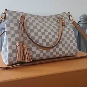 Louis vuitton purse